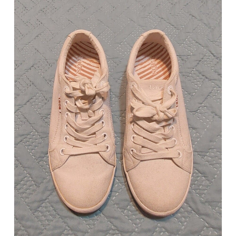 Taos Star Shoes Women's Size US 7.5  ,comfort, Logo, good Condiction,white Color